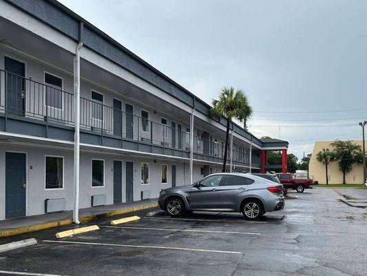 Motel New Port Richie FL Exterior