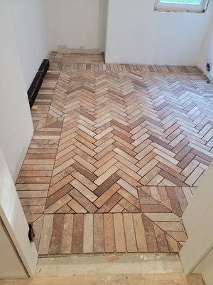 Tiling laundry room