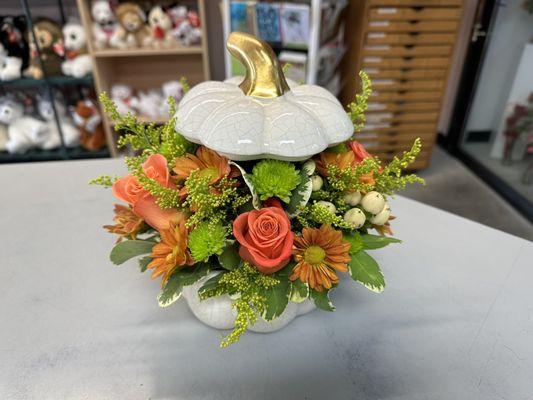 Keep sake ceramic pumpkin arrangement