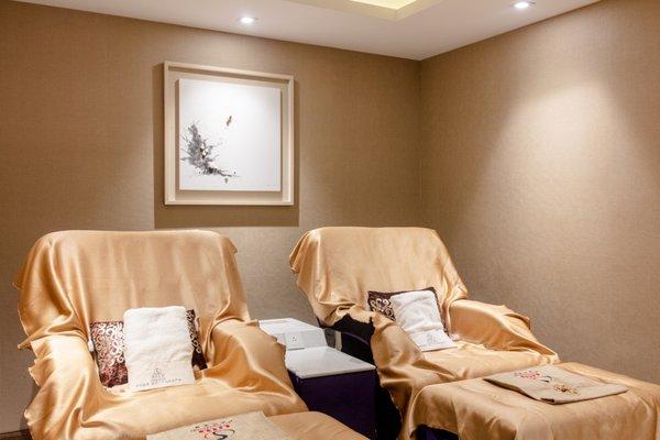 Foot Massage Room for 2