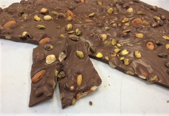 Our three Roasted nuts bark comes in either Milk or Dark Chocolates, loaded with Pistachios, Almonds and Hazelnuts with a touch of sea salt.