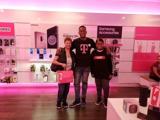 #TMobileCascade #TMobile #Sparkwireless #TmobileTuesday