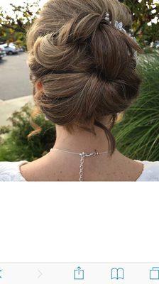 Beautiful wedding updo.