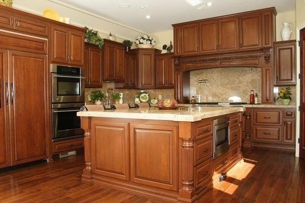 Custom Kitchen-Lake Arrowhead