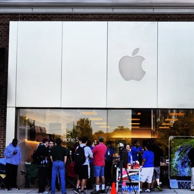 September 21, 2012 - iPhone 5 launch.