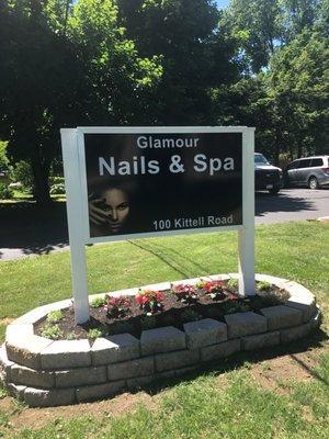 Glamour Nails & Spa, your only destination for your beauty needs.