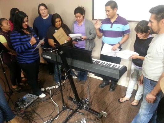 Choir Training for Templo El Salvador