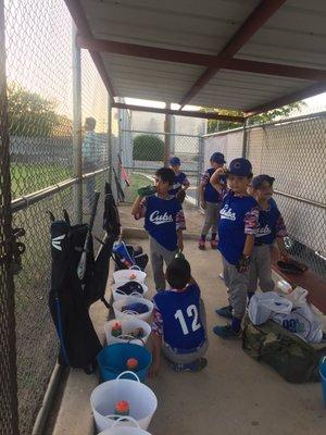 Getting baseball ready #gocubs #16jaylen