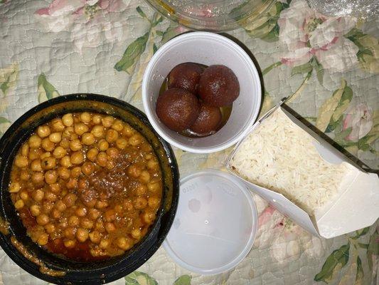 Gulab jamun and channa masala meal