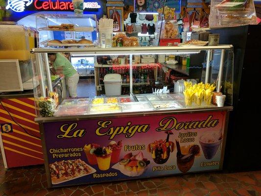 La Espiga Dorada's stand located next to Plaza Fieta's food court. They also occupy nearby stall #N2.