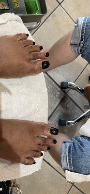 Black gel polish change