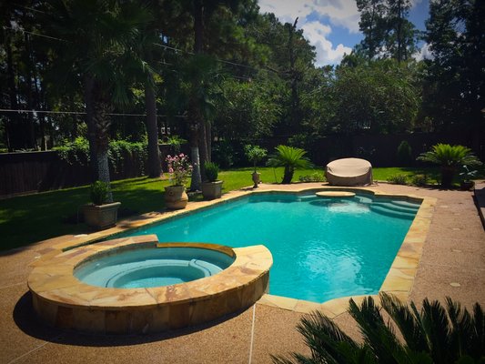 Exposed Quartz pool plasters enhance the look of any swimming pool.