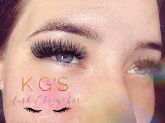 Mega volume lash extensions