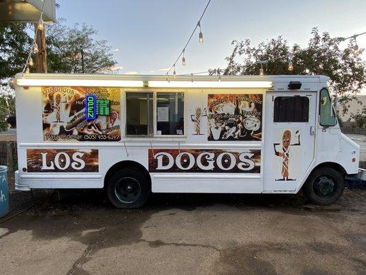 Los Dogos