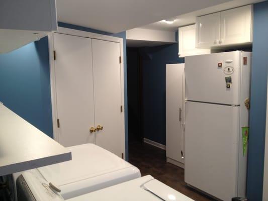 Finished laundry room. Now that's a laundry room!!