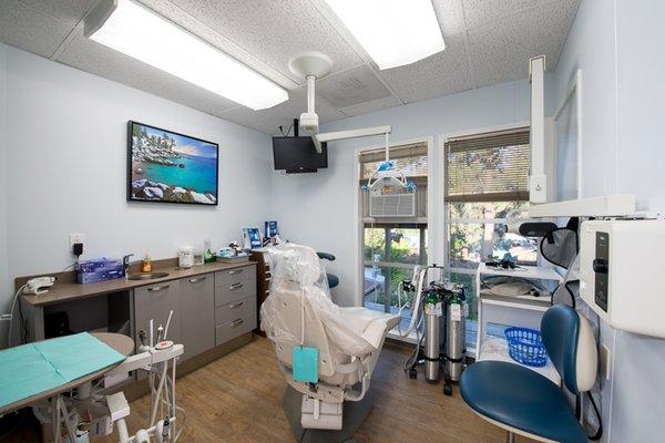 Dental chair room 1