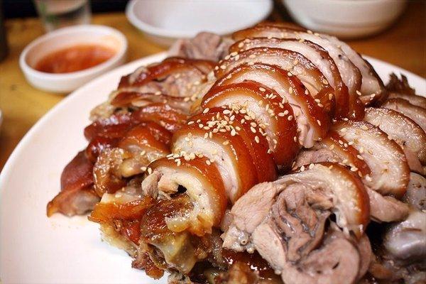 Steamed Pork Feet (Trotter)