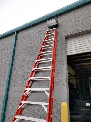 Installation/Repair of Commercial Lights