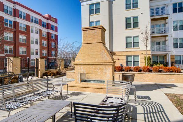 Outdoor Courtyard and FIreplace