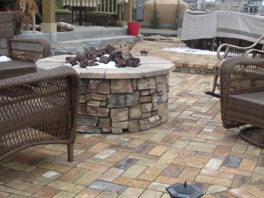 Building attractive fire pits to enhance your outdoor experience