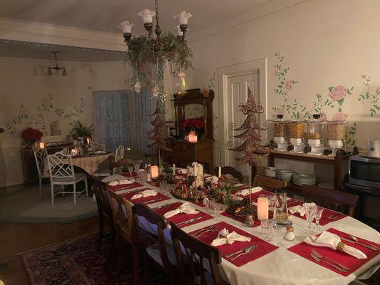 Dining room for guests.