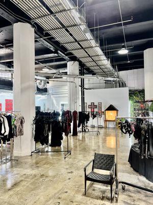 New showroom in DTLA