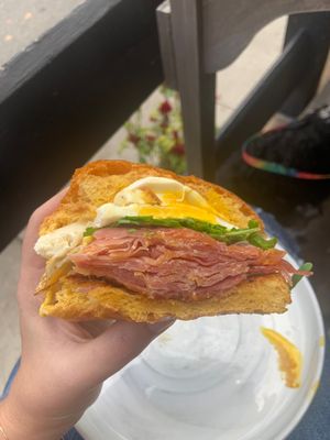 Prosciutto egg sandwich - a truly memorable breakfast sandwich