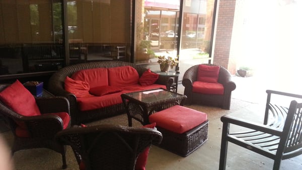 CSL's comfy courtyard...