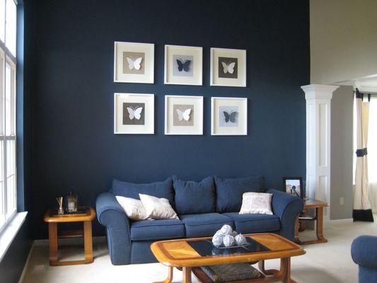 Great accent wall color!