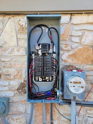 New main breaker 200 amp panel box