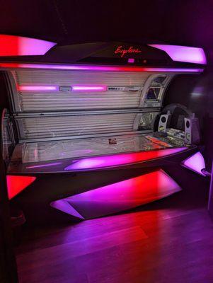 Another super tanning bed