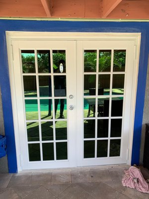 Double French door with colonial grids