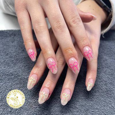 Nail art is my therapy Feel glamorous and ready for anything with these gorgeous nails.