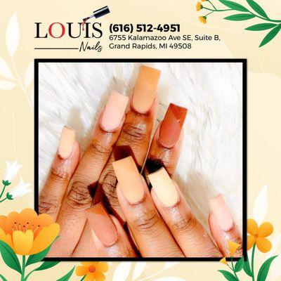 With popular nail styles, you can express your own personal style and feel good about yourself. The possibilities are endless, whether it'