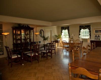 The breakfast room