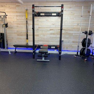 Squat Rack, TRX, Free Weights, Cable Machine