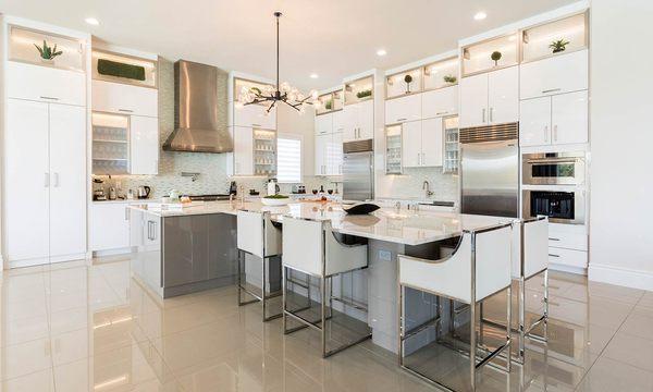 Modern contemporary kitchen and breakfast nook