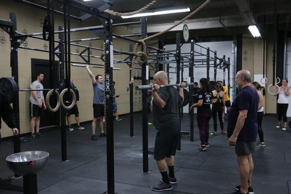 Crossfit HCC
 www.crossfithcc.com
 Overhead squats