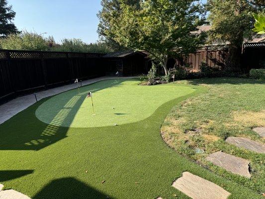 1000 sq ft turf and infilled putting green in Roseville