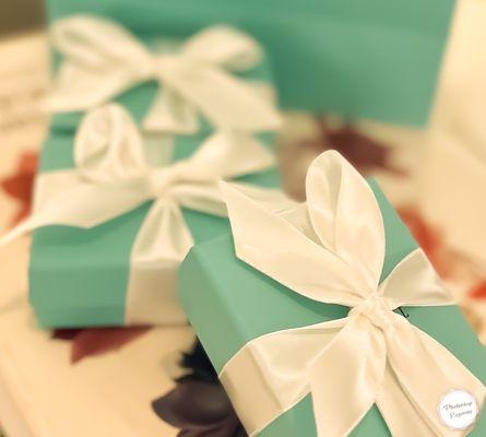 That turquoise box, need I say more !