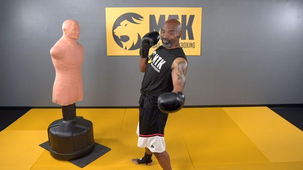 Online Class: Muay Thai Kickboxing with Jivoni Jordan