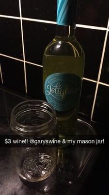 Yummy jellybean wine $3!! @garyswine