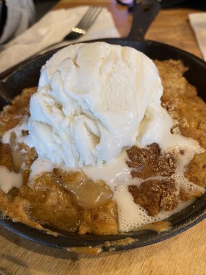 Skillet Peach Cobbler