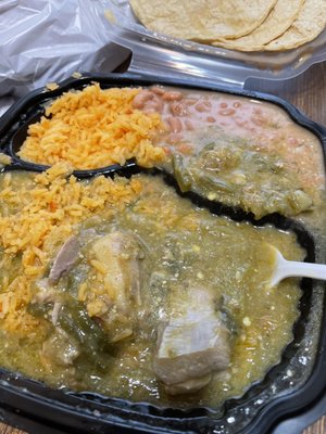 Costillitas de Puerco/Pork rib tips in green sauce($8/plate)