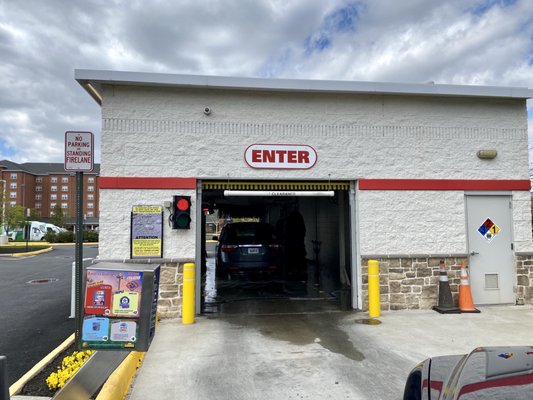 Quick and easy car wash.