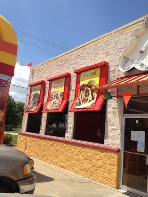 Some photos of their delicious offerings.  Can you say menudo?