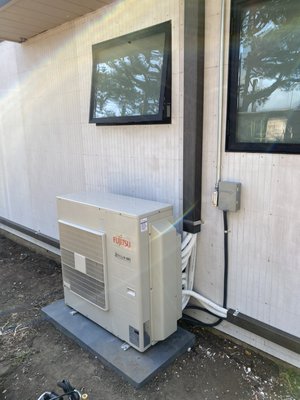 Fujitsu Ductless Mini Split Eichler Home installation