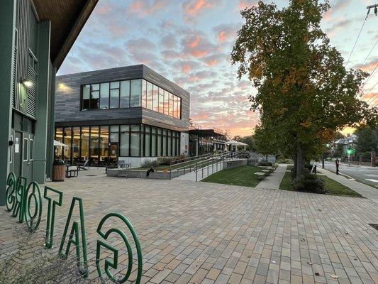 Brimmer's Hastings Center holds our Innovation Space, STEAM Lab, and Dining Commons.