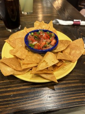 Chips and Pico de Gallo