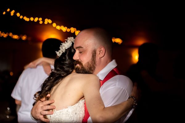 A lovely bride and groom we photographed back in 2019.